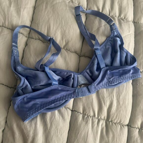Vintage Blue Lace Bra 34B - Picture 2 of 3